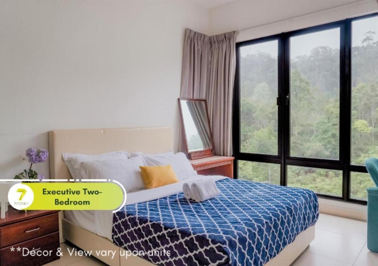 7stonez Residences Midhills Aparthotel